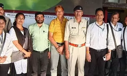 शनिवार सुबह सिटी रेलवे स्टेशन पर टिकट चेकिंग ड्राइव; 35 यात्रियों से ₹1.23 लाख का जुर्माना वसूला