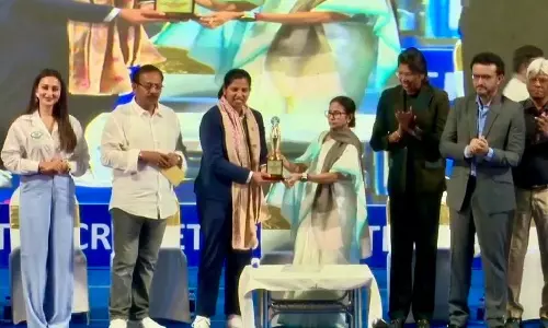 Bengal सरकार ने महिला वनडे विश्व कप स्टार ऋचा घोष को डीएसपी नियुक्त किया Bengal सरकार ने महिला वनडे विश्व कप स्टार ऋचा घोष को डीएसपी नियुक्त किया