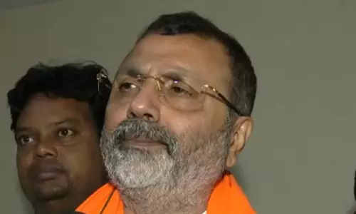 देश में बांग्लादेशी घुसपैठियों की बढ़ती संख्या के जिम्मेदार कांग्रेस, टीएमसी और राजद जैसी पार्टियां: निशिकांत दुबे देश में बांग्लादेशी घुसपैठियों की बढ़ती संख्या के जिम्मेदार कांग्रेस, टीएमसी और राजद जैसी पार्टियां: निशिकांत दुबे