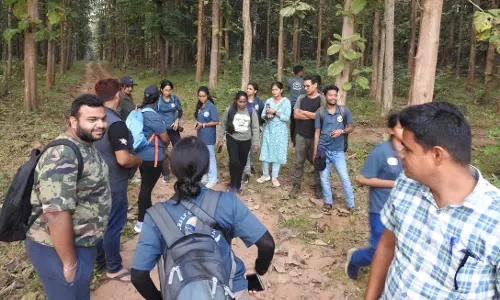 बारनवापारा अभयारण्य में बटर फ्लाई एंड मॉथ सर्वे 2025 सम्पन्न बारनवापारा अभयारण्य में बटर फ्लाई एंड मॉथ सर्वे 2025 सम्पन्न