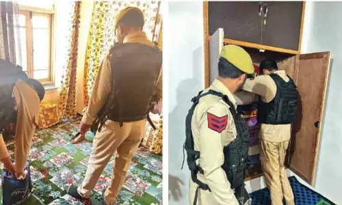 राजौरी में आतंकी संबंधों की पुलिस ने तलाशी ली