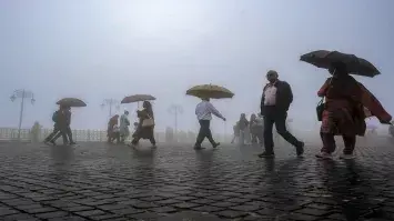 kerala : भारी बारिश का अनुमान; चार जिलों में येलो अलर्ट, पहाड़ी इलाकों में अलर्ट