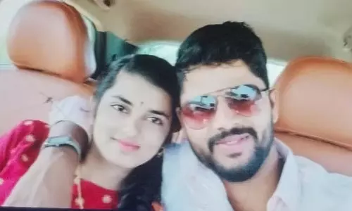 युवती की आत्महत्या का मामला: 11 लोगों के खिलाफ FIR दर्ज युवती की आत्महत्या का मामला: 11 लोगों के खिलाफ FIR दर्ज