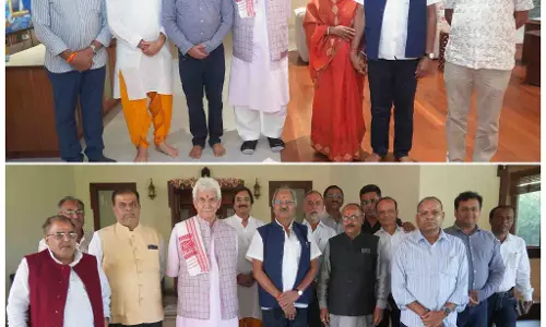 सांसद बृजमोहन अग्रवाल के निवास पहुंचे जम्मू-कश्मीर के उपराज्यपाल मनोज सिन्हा