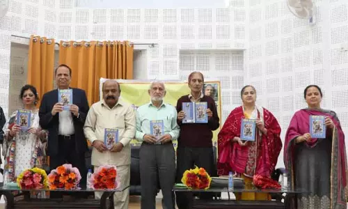 T R Magotra सागर की पुस्तक परियों का देश का विमोचन T R Magotra सागर की पुस्तक परियों का देश का विमोचन