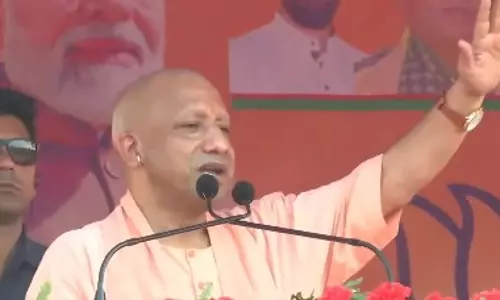 CM योगी ने बिहार के सीमावर्ती जिले में घुसपैठियों के खतरे को लेकर चेताया