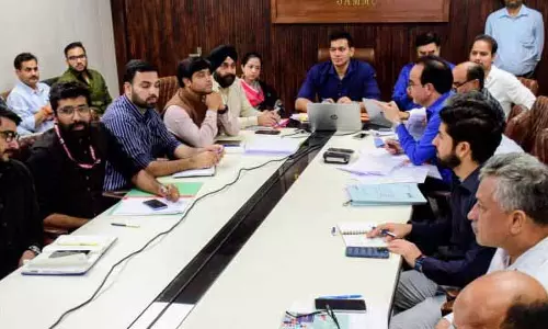 डीसी ने RDD कार्यों की प्रगति की समीक्षा की