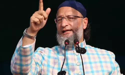 राजनीतिक बयानबाजी: ओवैसी ने तेजस्वी यादव पर गंभीर टिप्पणी की राजनीतिक बयानबाजी: ओवैसी ने तेजस्वी यादव पर गंभीर टिप्पणी की