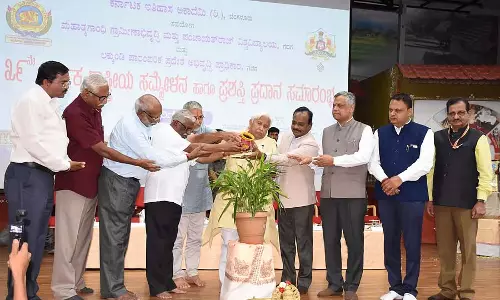 इतिहास कोई रोमांटिक वर्णन नहीं है, यह जीवन का सार है: Minister H.K. Patil इतिहास कोई रोमांटिक वर्णन नहीं है, यह जीवन का सार है: Minister H.K. Patil