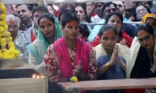 Deepti Sharma ने उज्जैन के महाकालेश्वर मंदिर का दौरा किया, भस्म आरती में शामिल हुईं