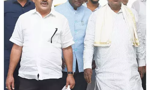Hospet : सिद्धारमैया ने ₹1,234 करोड़ की विभिन्न विकास परियोजनाओं का शुभारंभ किया
