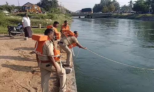 Gangavati : लेफ्ट बैंक नहर में नहाने गया एक युवक लापता हो गया