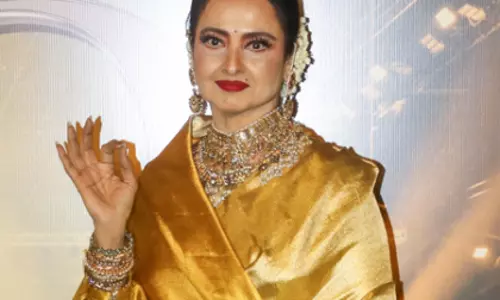जब Rekha ने अपनी शाश्वत सुंदरता का राज खोला जब Rekha ने अपनी शाश्वत सुंदरता का राज खोला