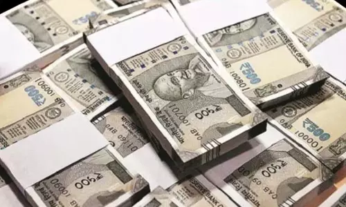 Bank से बाहर जाने वाला धन चुनाव आयोग की नज़र में