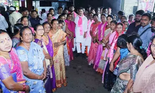 लोग कांग्रेस को धोखा देने के लिए सबक सिखाने को क्यों तैयार हैं: MLA Madhavaram लोग कांग्रेस को धोखा देने के लिए सबक सिखाने को क्यों तैयार हैं: MLA Madhavaram