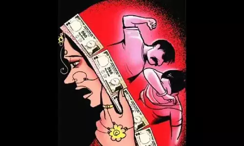 Chandwad में दहेज उत्पीड़न के कारण 22 वर्षीय महिला ने आत्महत्या की