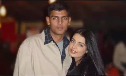 Celina Jaitly ने भाई विक्रांत के लिए इमोशनल नोट शेयर किया Celina Jaitly ने भाई विक्रांत के लिए इमोशनल नोट शेयर किया