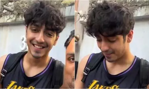 Ahaan Panday का नया लुक हुआ वायरल, फैंस ने किया तारीफों का बौछार Ahaan Panday का नया लुक हुआ वायरल, फैंस ने किया तारीफों का बौछार