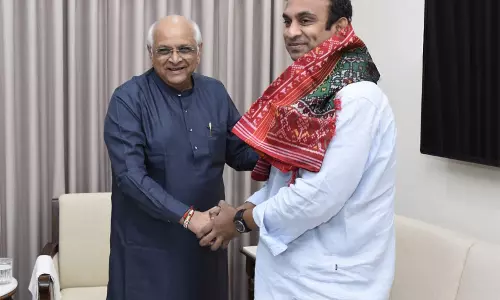 ओडिशा के राज्यपाल ने Gandhinagar में गुजरात के मुख्यमंत्री भूपेन्द्र पटेल से शिष्टाचार मुलाकात की