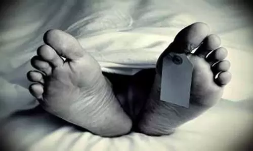 प्रसव के बाद महिला की मौत, डॉक्टरों पर लापरवाही का आरोप प्रसव के बाद महिला की मौत, डॉक्टरों पर लापरवाही का आरोप