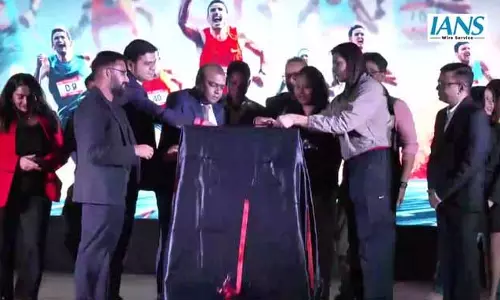 मैराथन से पहले बुक लॉन्च में पहुंचे अंजू बॉबी जॉर्ज, डोला बनर्जी और मेहताब हुसैन मैराथन से पहले बुक लॉन्च में पहुंचे अंजू बॉबी जॉर्ज, डोला बनर्जी और मेहताब हुसैन