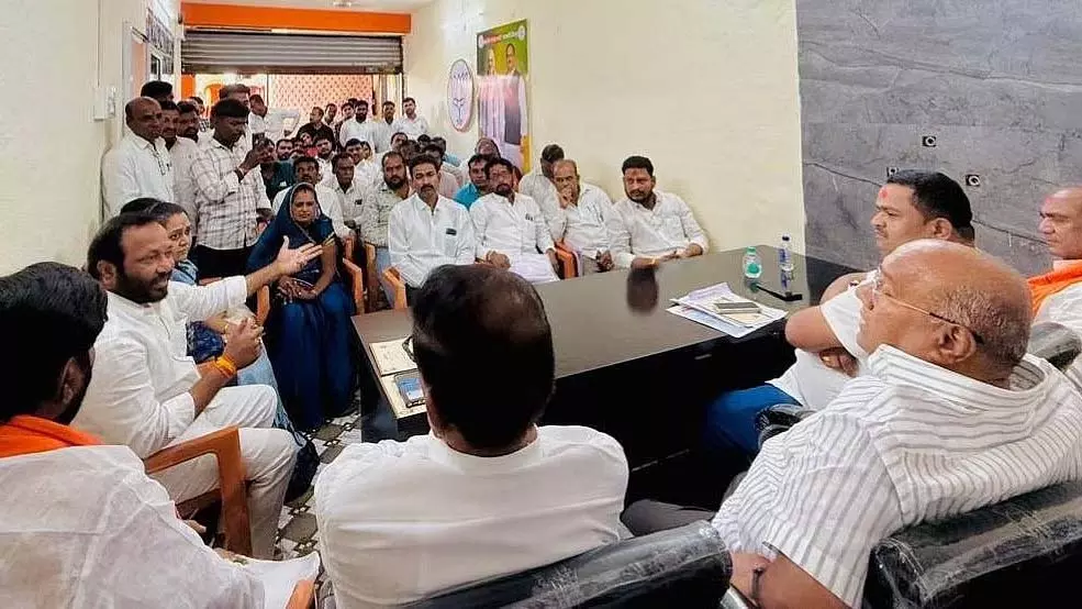BJP ने जिंतूर, सेलू, मानवत नगर पालिका चुनावों के लिए 1,053 उम्मीदवारों का इंटरव्यू लिया BJP ने जिंतूर, सेलू, मानवत नगर पालिका चुनावों के लिए 1,053 उम्मीदवारों का इंटरव्यू लिया