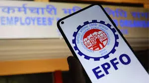 New Delhi: PF निकालने के नियम बदले, कर्मचारियों की बढ़ी खुशियां New Delhi: PF निकालने के नियम बदले, कर्मचारियों की बढ़ी खुशियां
