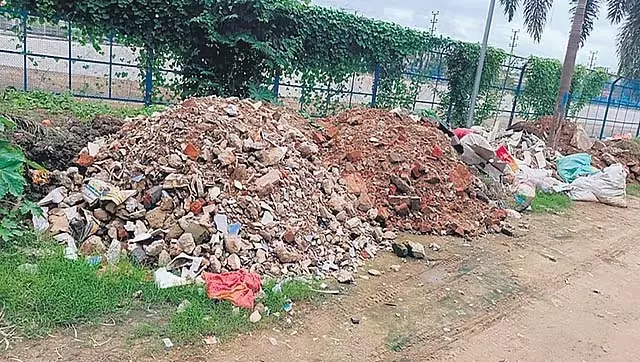 Bengaluru : जल्द ही बेकार कचरा निपटान के लिए अलग जगह आरक्षित की जाएगी Bengaluru : जल्द ही बेकार कचरा निपटान के लिए अलग जगह आरक्षित की जाएगी
