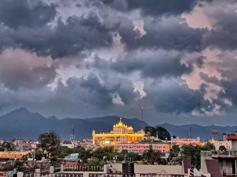 Anandpur Sahib को निवासियों की मदद से सफेद रंग से रंगा जाएगा Anandpur Sahib को निवासियों की मदद से सफेद रंग से रंगा जाएगा
