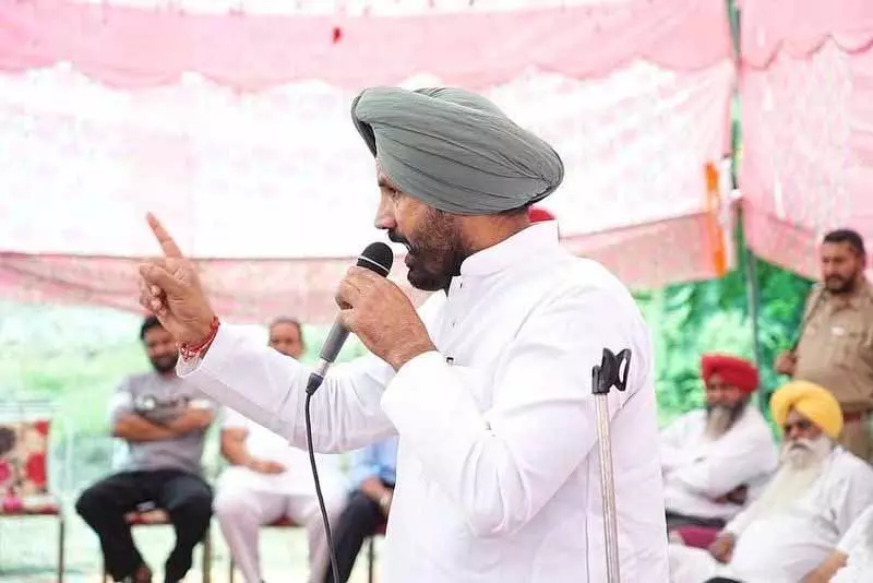 SGPC प्रचारक ने पुलिस हिरासत में युवक पर राजा वारिंग की टिप्पणी की निंदा की SGPC प्रचारक ने पुलिस हिरासत में युवक पर राजा वारिंग की टिप्पणी की निंदा की