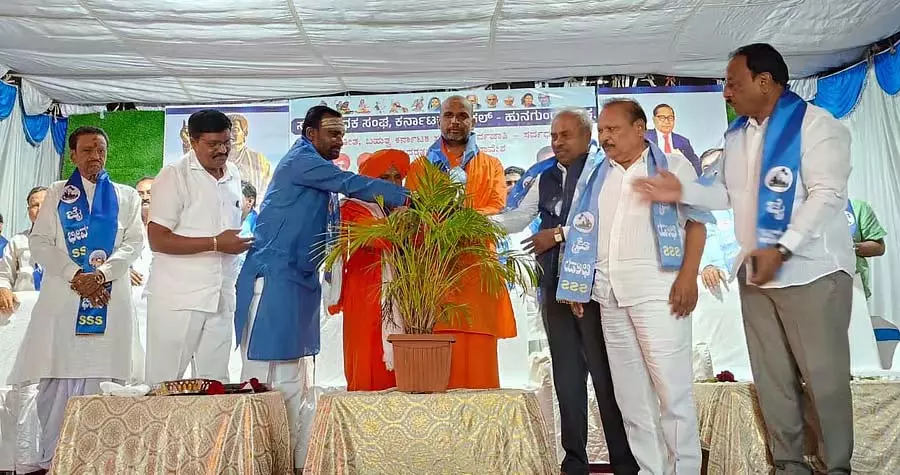 हिंदू जिन्होंने बसवन्ना को विश्व गुरु नहीं बनने दिया: ज्ञान प्रकाश स्वामीजी हिंदू जिन्होंने बसवन्ना को विश्व गुरु नहीं बनने दिया: ज्ञान प्रकाश स्वामीजी