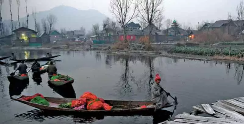 कश्मीर घाटी में न्यूनतम तापमान में गिरावट कश्मीर घाटी में न्यूनतम तापमान में गिरावट