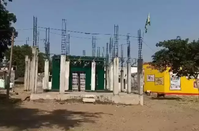 Khandwa: वक्फ बोर्ड ने खंडवा के पूरे गांव को बताया अपनी जमीन, ग्रामीणों ने जताया विरोध Khandwa: वक्फ बोर्ड ने खंडवा के पूरे गांव को बताया अपनी जमीन, ग्रामीणों ने जताया विरोध