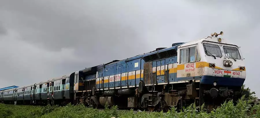 अरासिकेरे रेलवे स्टेशन पर काम चल रहा है: ट्रेन सेवाएं आंशिक रूप से रद्द कर दी गई है अरासिकेरे रेलवे स्टेशन पर काम चल रहा है: ट्रेन सेवाएं आंशिक रूप से रद्द कर दी गई है