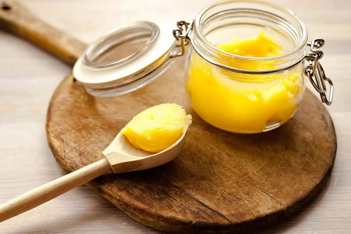 Bhopal : चोर ने मशहूर डेयरी से 50 किलो घी, LPG सिलेंडर और चांदी की कृष्ण मूर्ति चुराई Bhopal : चोर ने मशहूर डेयरी से 50 किलो घी, LPG सिलेंडर और चांदी की कृष्ण मूर्ति चुराई
