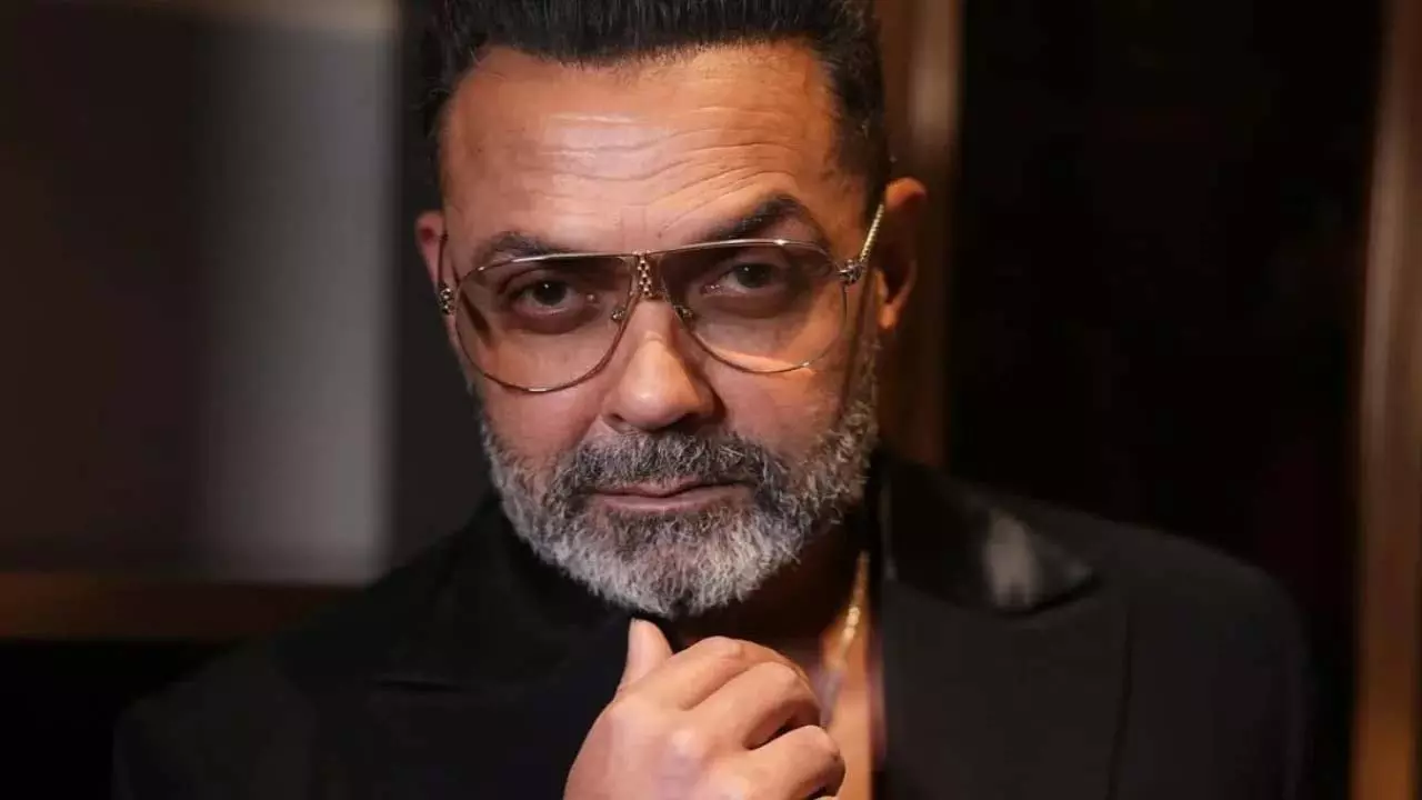 Ali Abbas Zafar की अगली फिल्म में अहान पांडे और शारवरी के साथ दिखेंगे बॉबी देओल? Ali Abbas Zafar की अगली फिल्म में अहान पांडे और शारवरी के साथ दिखेंगे बॉबी देओल?