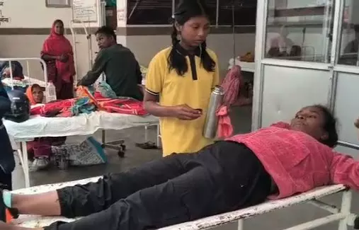 6 खिलाड़ी घायल, पेंड्रा रोड में पलटा ऑटो 6 खिलाड़ी घायल, पेंड्रा रोड में पलटा ऑटो