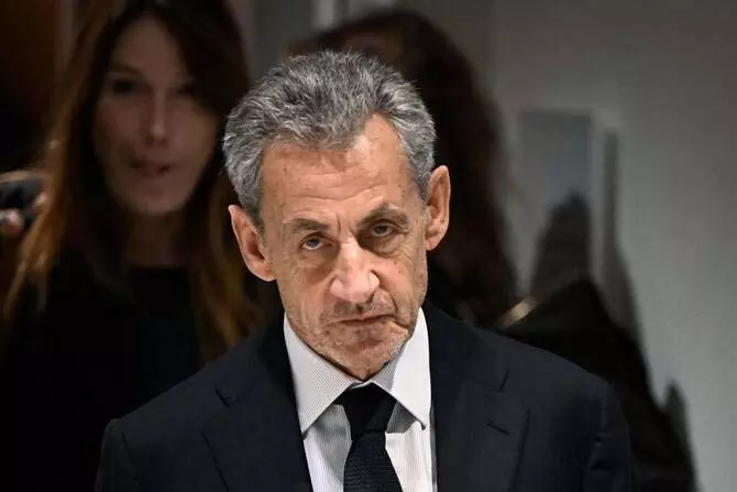 पूर्व फ्रांसीसी राष्ट्रपति Sarkozy की जेल से रिहाई पर पेरिस कोर्ट में सुनवाई पूर्व फ्रांसीसी राष्ट्रपति Sarkozy की जेल से रिहाई पर पेरिस कोर्ट में सुनवाई