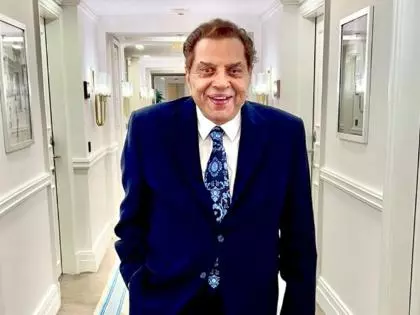 Dharmendra मुंबई के ब्रीच कैंडी अस्पताल में भर्ती Dharmendra मुंबई के ब्रीच कैंडी अस्पताल में भर्ती