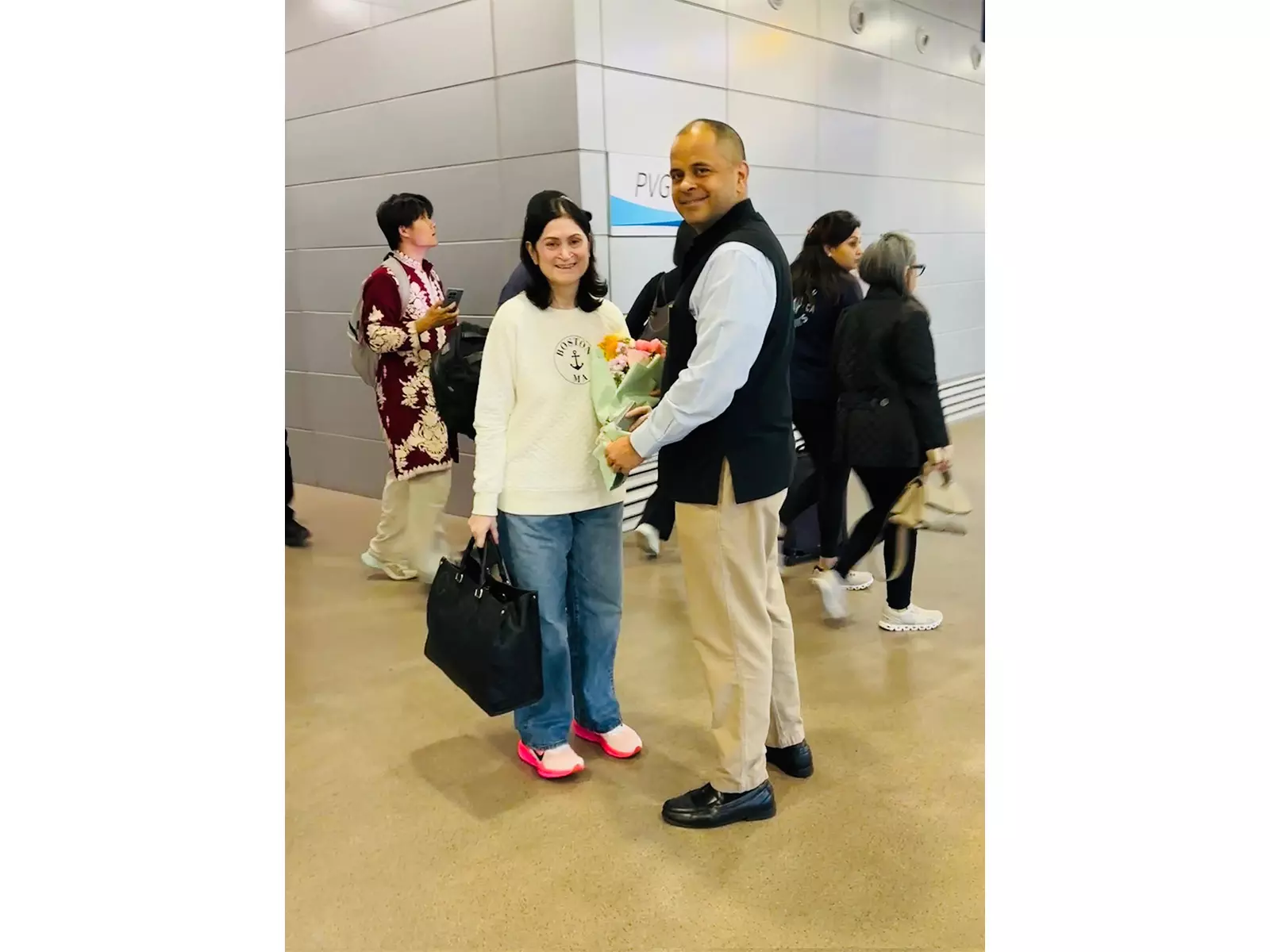 नई दिल्ली-शंघाई सीधी उड़ान फिर शुरू नई दिल्ली-शंघाई सीधी उड़ान फिर शुरू