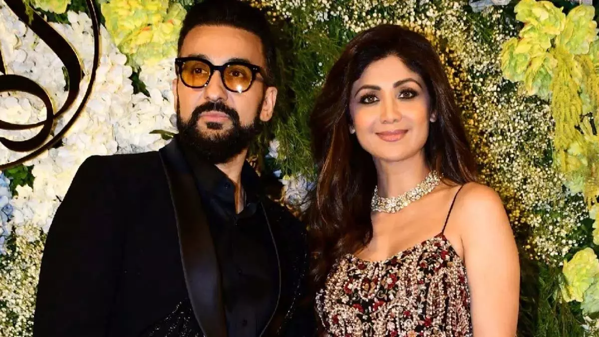 60 करोड़ का केस Shilpa Shetty के लिए सिरदर्द, राज कुंद्रा संग हाईकोर्ट पहुंचीं 60 करोड़ का केस Shilpa Shetty के लिए सिरदर्द, राज कुंद्रा संग हाईकोर्ट पहुंचीं