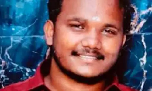 Tamil Nadu : रिश्तेदारों ने माली में किडनैप हुए 2 मजदूरों को तुरंत बचाने की मांग की Tamil Nadu : रिश्तेदारों ने माली में किडनैप हुए 2 मजदूरों को तुरंत बचाने की मांग की