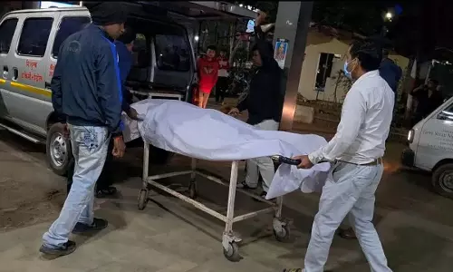 शंकर नगर के गली में मर्डर, सीसीटीवी फुटेज खंगाल रही पुलिस शंकर नगर के गली में मर्डर, सीसीटीवी फुटेज खंगाल रही पुलिस