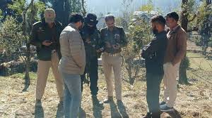 terrorism : विरोधी अभियान के तहत जम्मू-कश्मीर में छापेमारी जारी