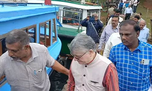 Tamil Nadu : मॉनिटरिंग टीम ने मुल्लापेरियार बांध का निरीक्षण किया Tamil Nadu : मॉनिटरिंग टीम ने मुल्लापेरियार बांध का निरीक्षण किया
