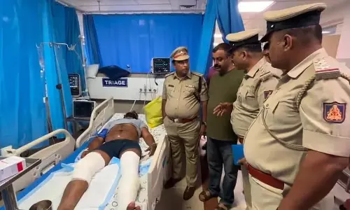 Bommasandra : डबल मर्डर के आरोपी को गोली मारकर हत्या कर दी गई Bommasandra : डबल मर्डर के आरोपी को गोली मारकर हत्या कर दी गई