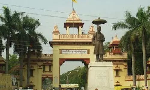 Varanasi: डॉक्टर से बदसलूकी और मारपीट, BHU में तनाव का माहौल