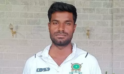 Meghalaya: लगातार आठ छक्कों के साथ आकाश चौधरी ने दिखाया बल्लेबाजी का दम Meghalaya: लगातार आठ छक्कों के साथ आकाश चौधरी ने दिखाया बल्लेबाजी का दम