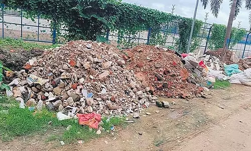 Bengaluru : जल्द ही बेकार कचरा निपटान के लिए अलग जगह आरक्षित की जाएगी Bengaluru : जल्द ही बेकार कचरा निपटान के लिए अलग जगह आरक्षित की जाएगी
