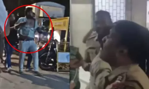 ओशिवारा में दुर्व्यवहार को लेकर VHP-बजरंग दल के विरोध प्रदर्शन के बाद 2 पुलिसकर्मी सस्पेंड, 5 जांच के दायरे में ओशिवारा में दुर्व्यवहार को लेकर VHP-बजरंग दल के विरोध प्रदर्शन के बाद 2 पुलिसकर्मी सस्पेंड, 5 जांच के दायरे में